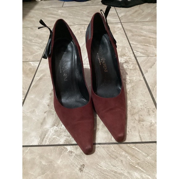 Yves Saint Laurent Burgundy Suede Bow Pointed Toe Pump - Picture 4 of 12